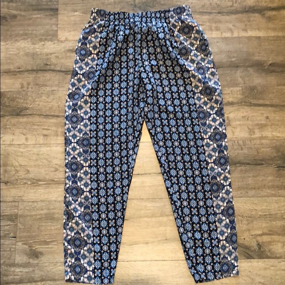 tapered palazzo pants